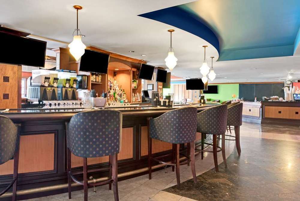 Clarion Hotel Park Central Dallas Restaurant photo